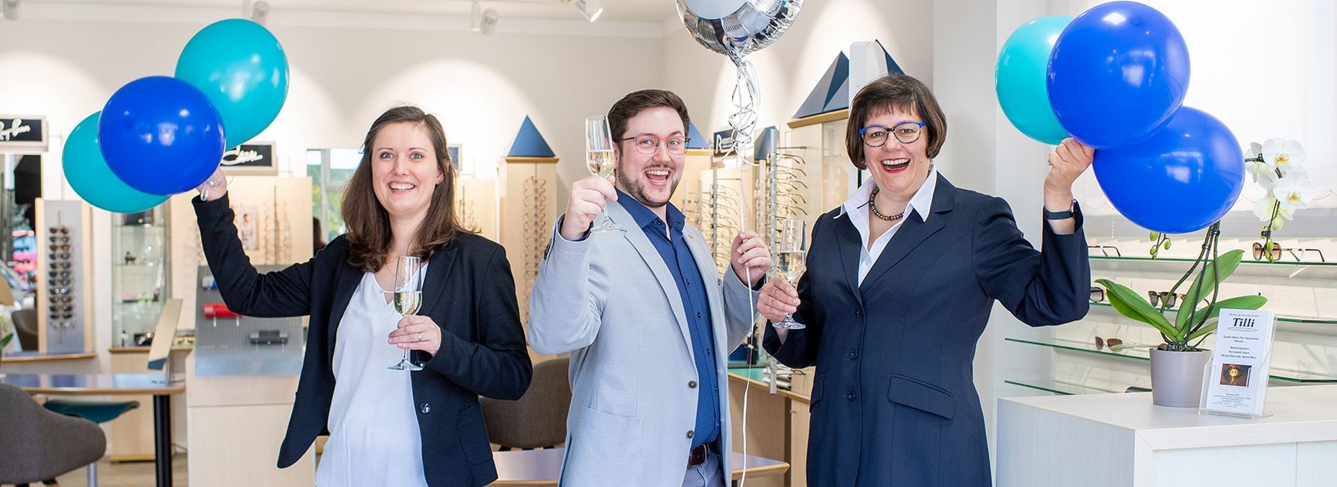 Das Team feiert 25 Jahr Jubiläum